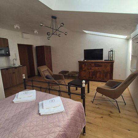 Aparthotel Miodowa 25 คราคูฟ ภายนอก รูปภาพ