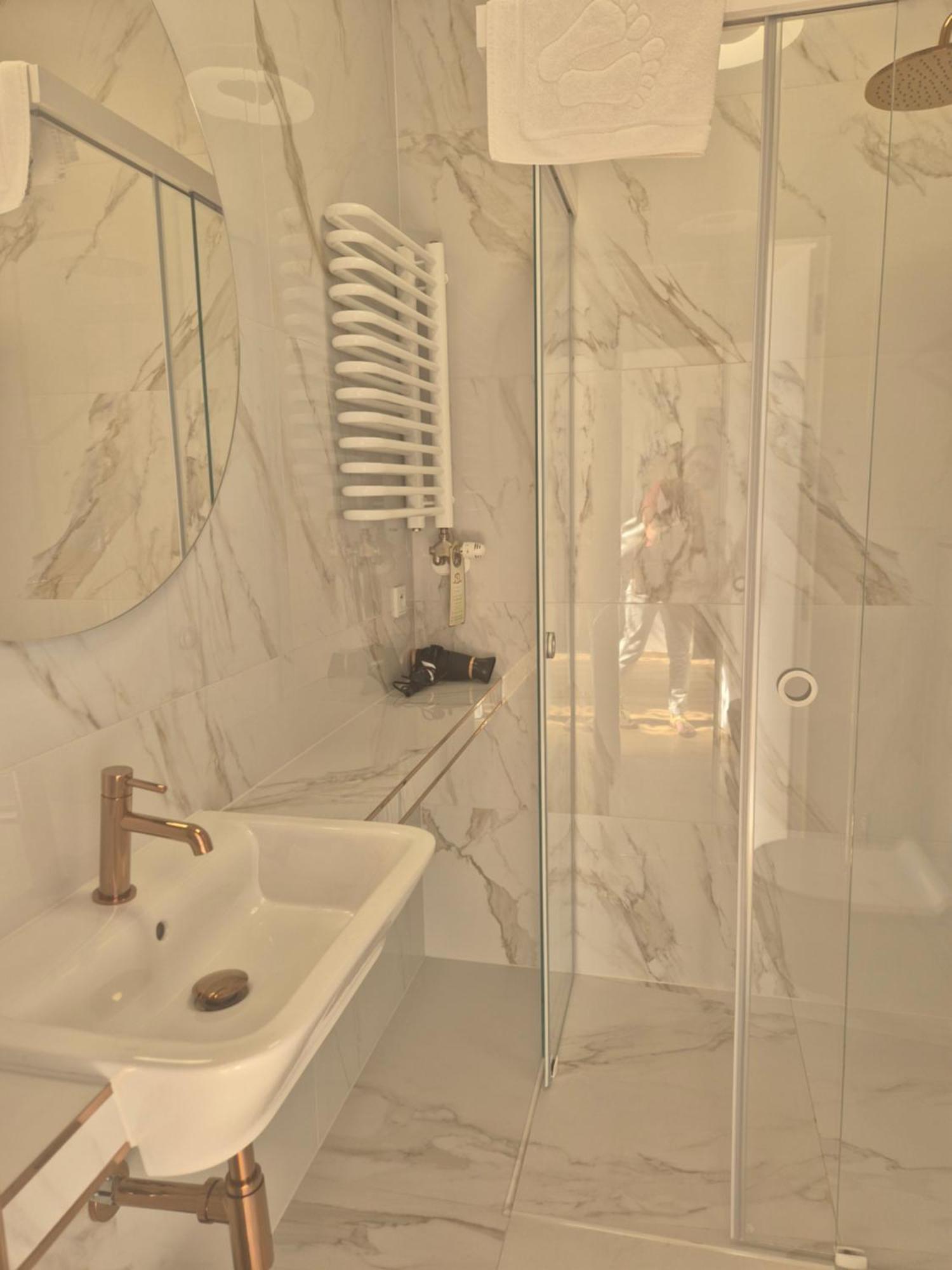Aparthotel Miodowa 25 คราคูฟ ภายนอก รูปภาพ