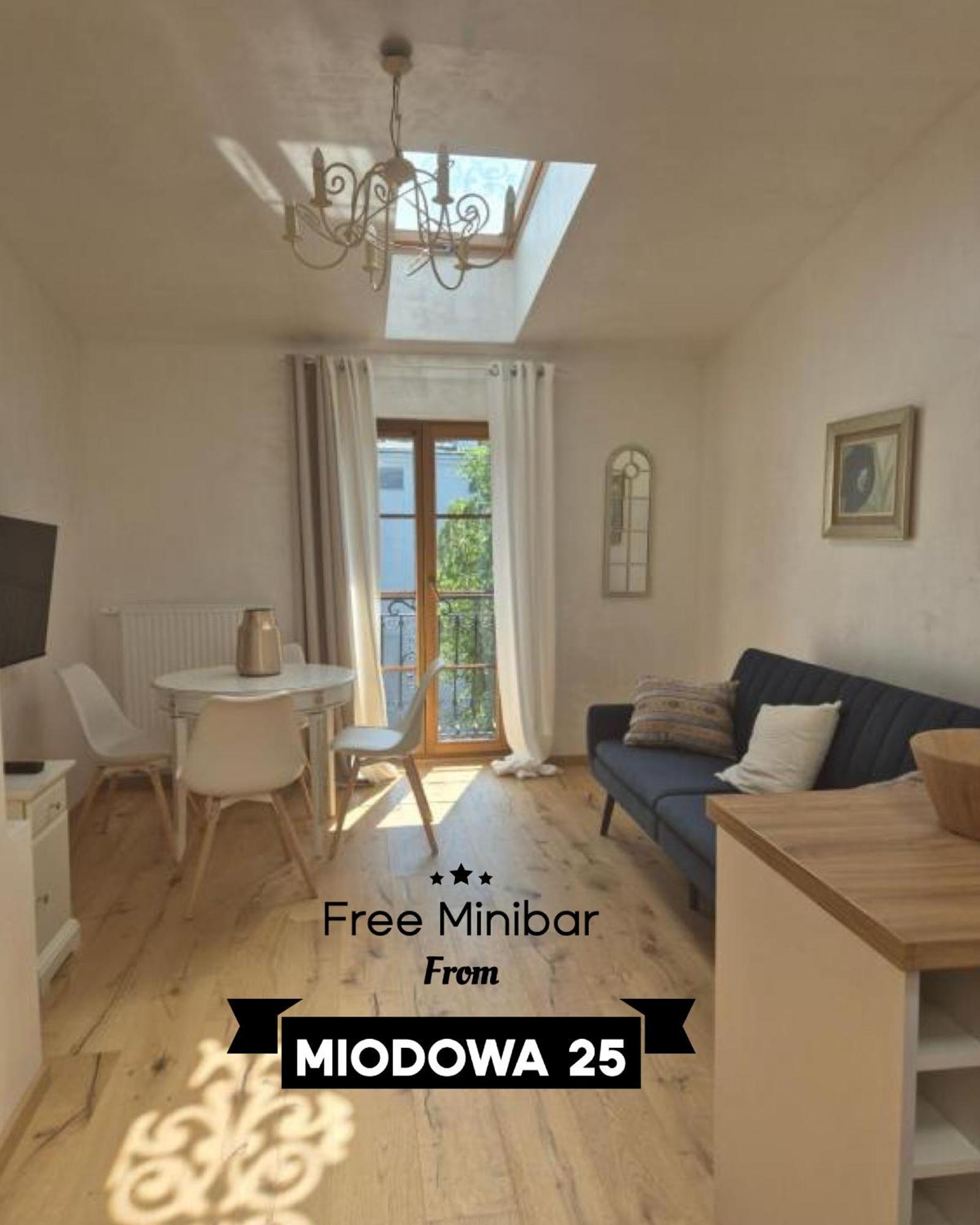 Aparthotel Miodowa 25 คราคูฟ ภายนอก รูปภาพ